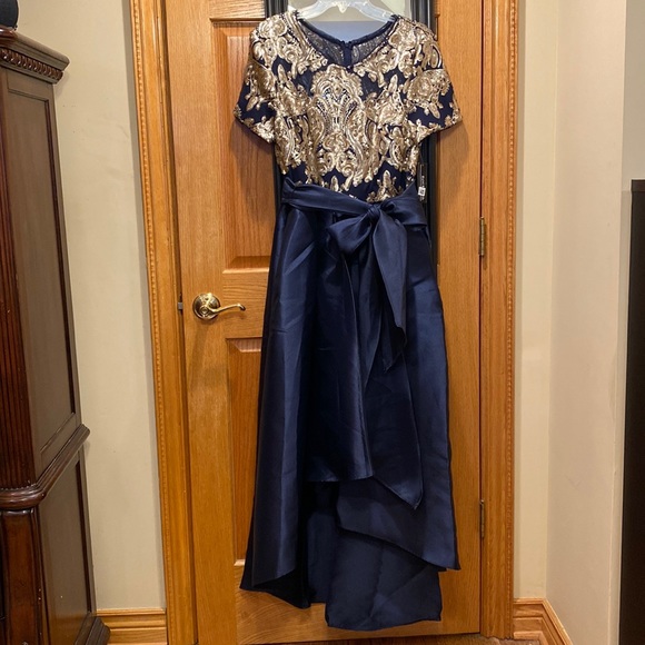 R &M Richards High-low Gown - Picture 4 of 9